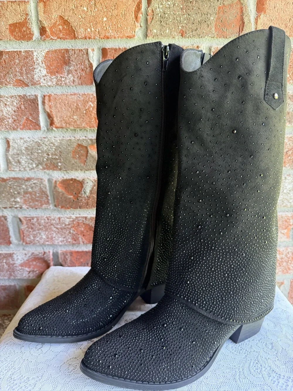 Pierre Dumas Wilder-49 black knee hi boots size 8.5